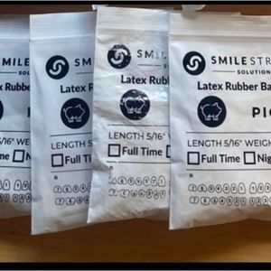4 bags of Latex rubber bands for braces